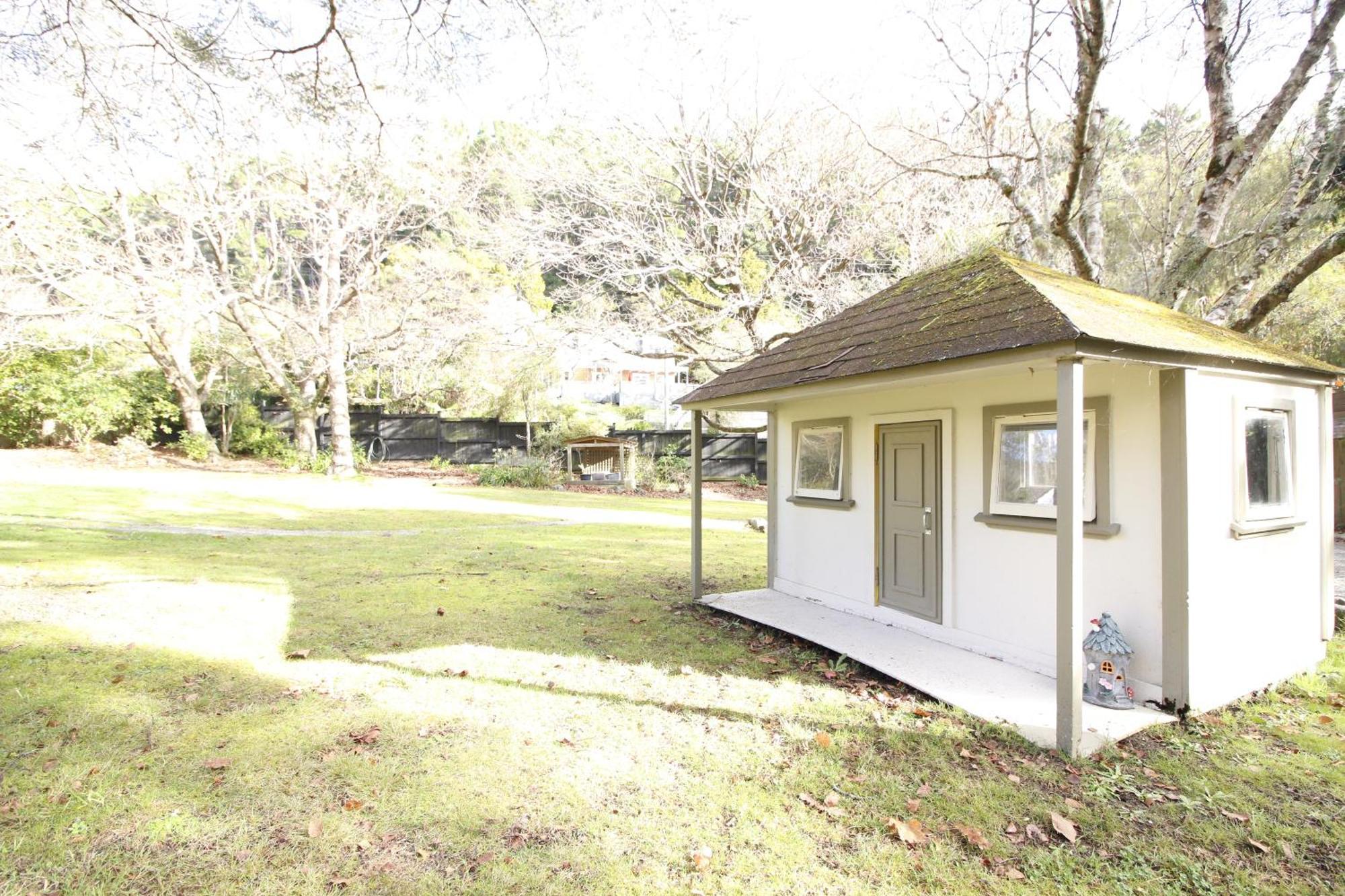 Pinehaven Cottage Upper Hutt Exterior photo